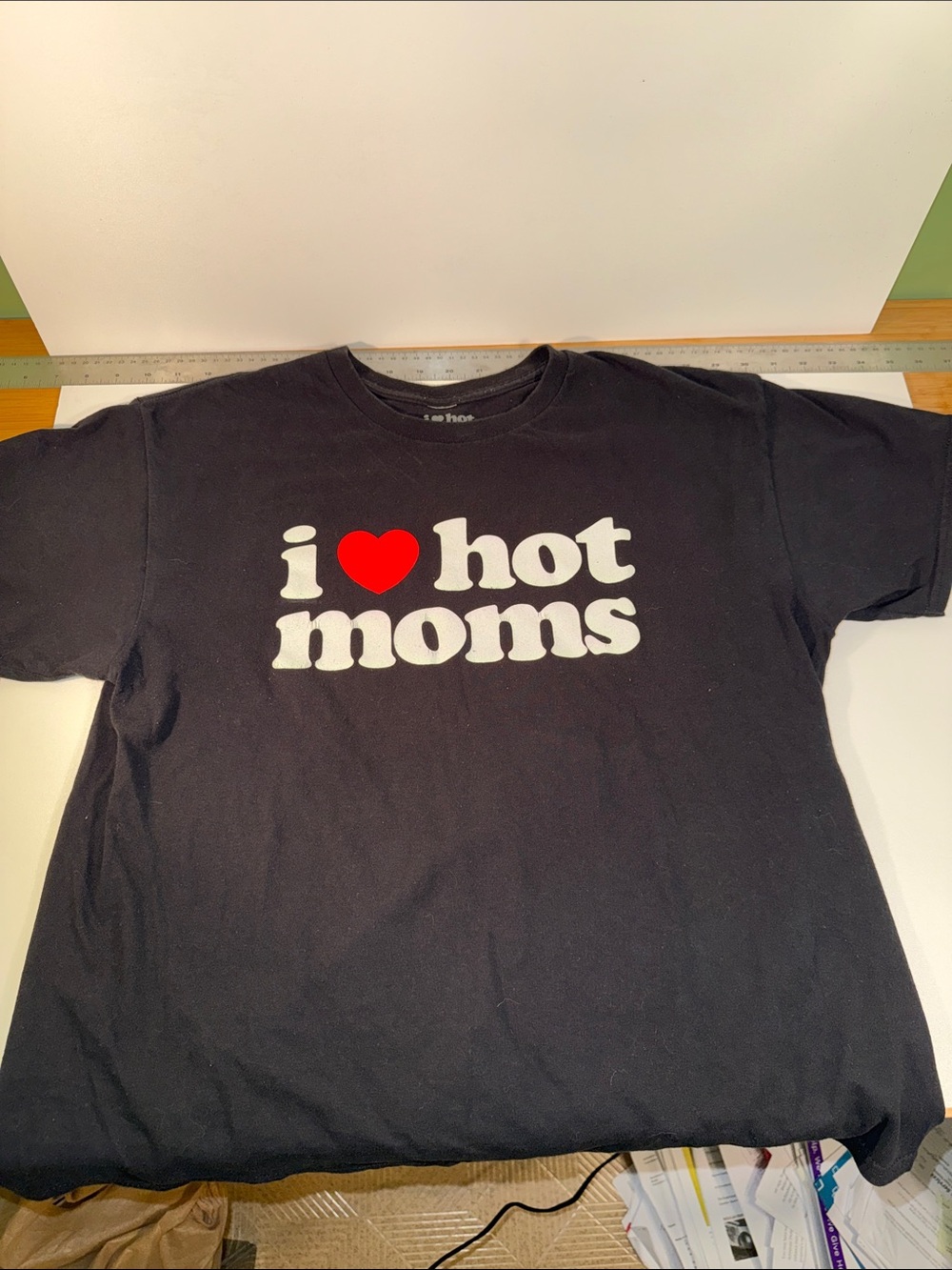 Novelty Black Graphic Tee with Red Heart "I Love Hot Moms" - Picture 2 of 6
